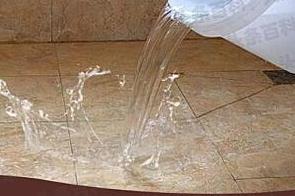 布尔津漏水维修 免砸砖防水材料该如何施工